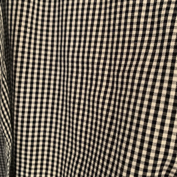 Button up - Picture 2 of 2